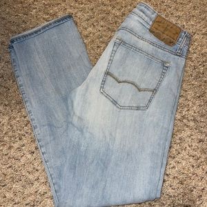 Womens American eagle jeans
